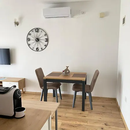 Apartment Komljenovic Pula Exterior foto