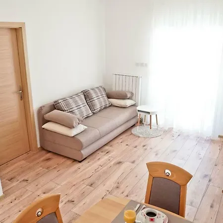 Apartment Komljenovic Pula Exterior foto